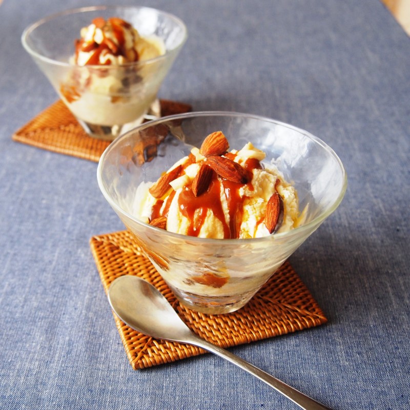 Ice-cream-with-miso-caramel-sauce_for-hp