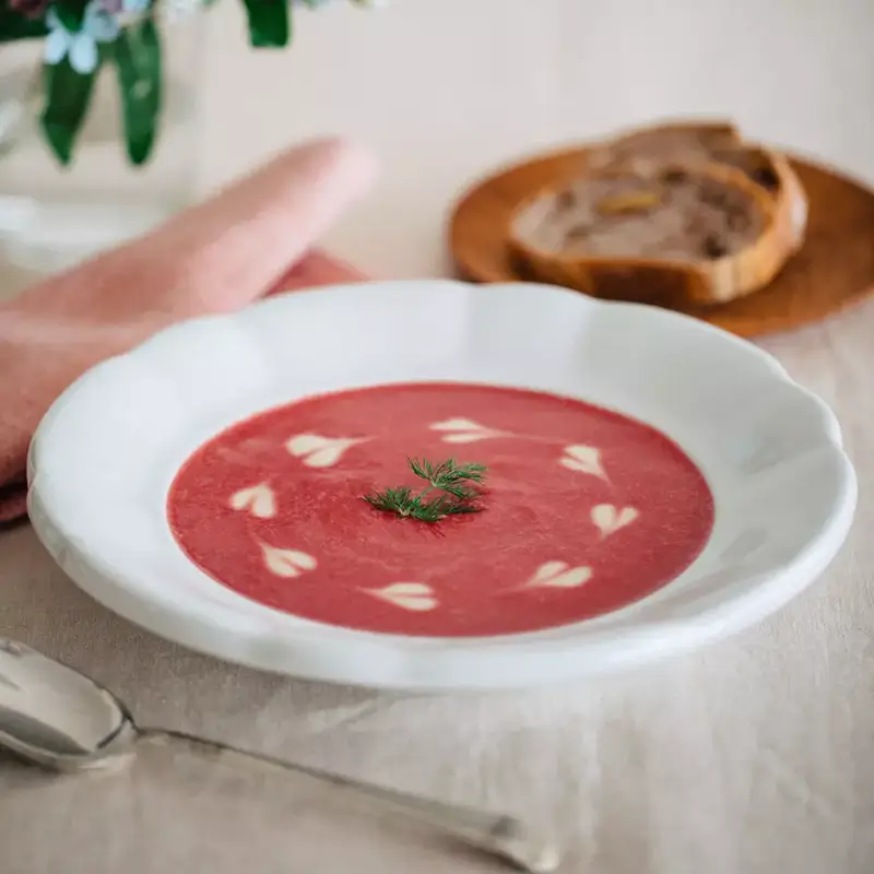 1008_麹の花_ビーツと味噌のポタージュ