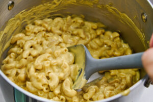 vegan-mac-and-cheese-03